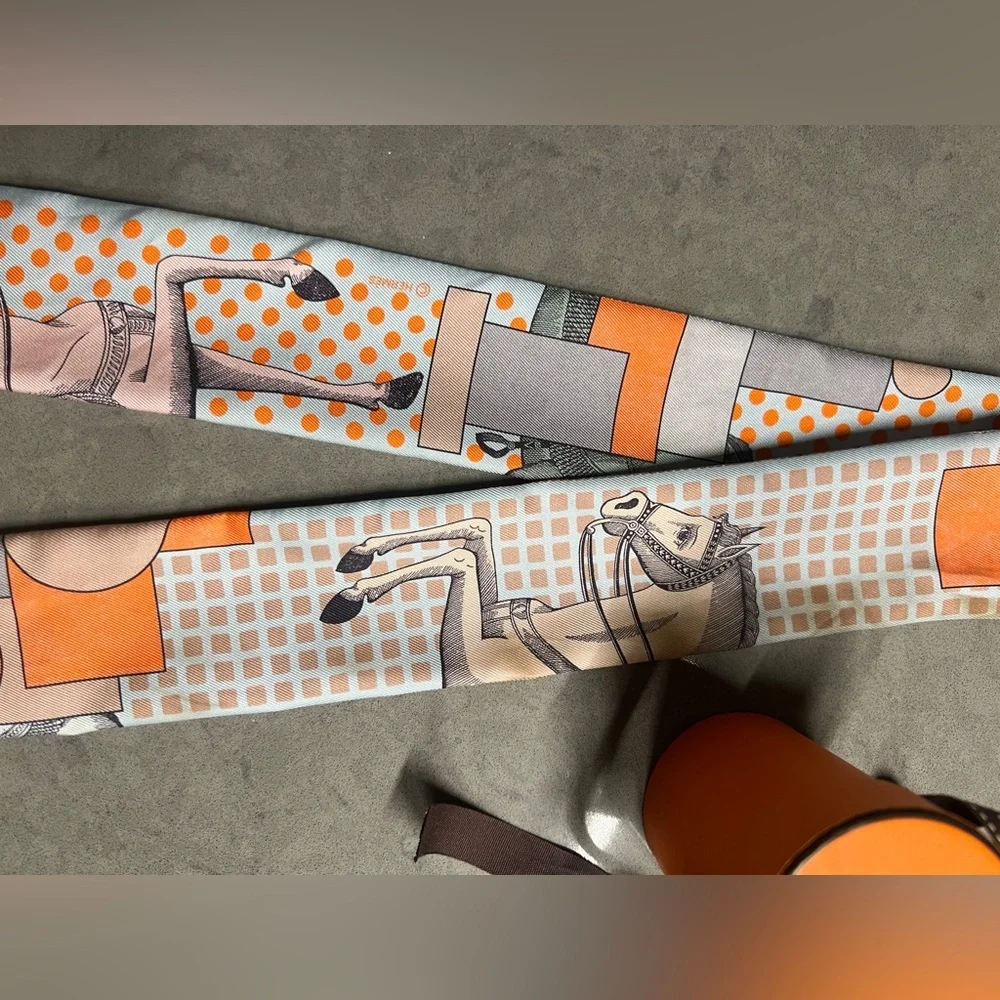 Hermes Orange and Gray Twilly Scarf Horse - Picture 3 of 5